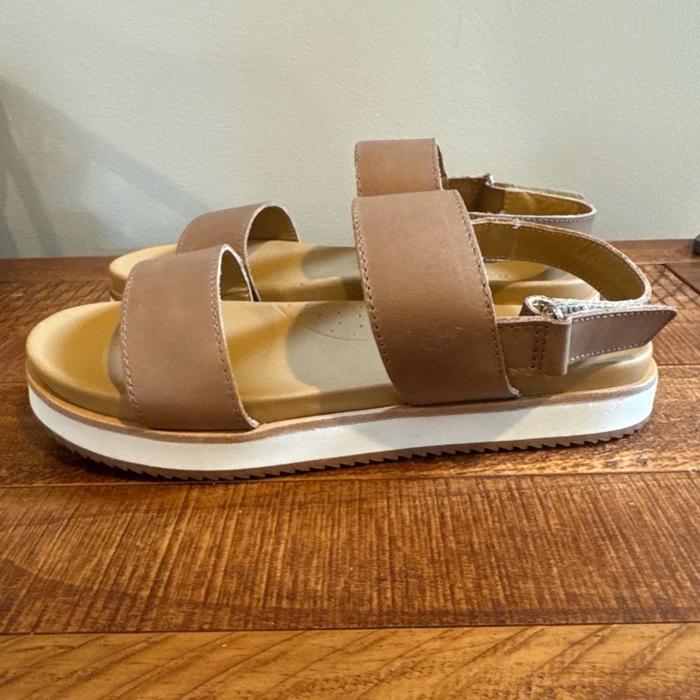 Nisolo Go To Neutral Tan Strap Platform Sandals Size 7 NWOB